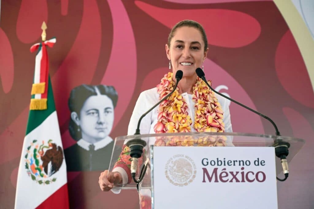 “México no es protectorado de nadie”: Sheinbaum defiende soberanía y reconoce a traductoras indígenas